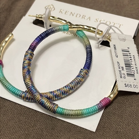 Kendra Scott Masie Hoop Earrings - Picture 3 of 4